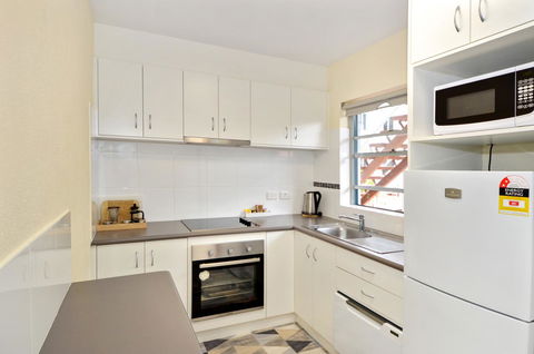 Dolphin Lodge Albany - Self Contained Apartments At Middleton Beach - Darwin Holiday 12