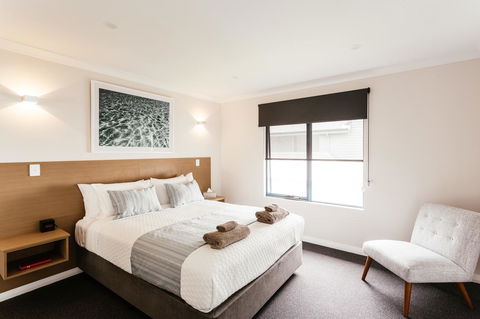 Dolphin Lodge Albany - Self Contained Apartments At Middleton Beach - Darwin Holiday 2