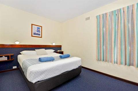 Dolphin Lodge Albany - Self Contained Apartments At Middleton Beach - Darwin Holiday 6