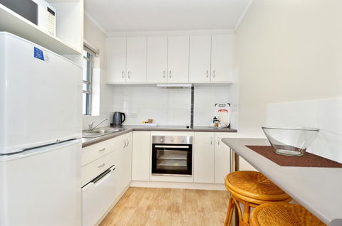 Dolphin Lodge Albany - Self Contained Apartments At Middleton Beach - Darwin Holiday 5