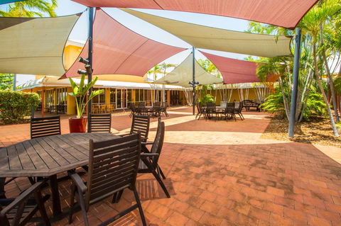 The Continental Hotel - Darwin Holiday 24