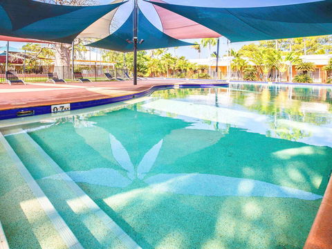 The Continental Hotel - Darwin Holiday 44