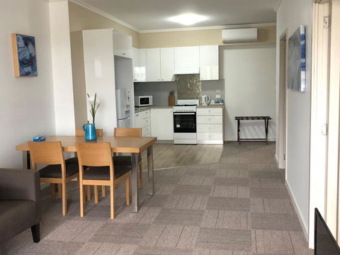 Morisset Serviced Apartments - Darwin Holiday 30