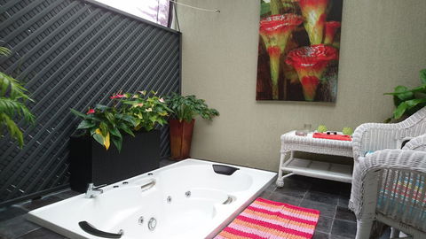 Nelson Bay Bed & Breakfast - Darwin Holiday 9