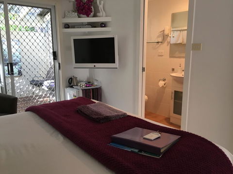 Nelson Bay Bed & Breakfast - Darwin Holiday 21
