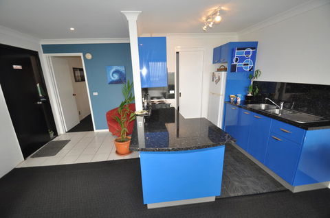 Beachfront Apartments - Darwin Holiday 7