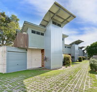 Sun Worship Eco Villas - Darwin Holiday