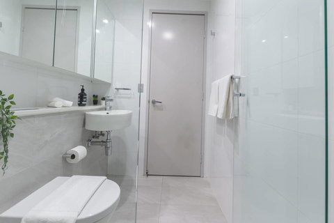 Inner City Stylish Apt Walk To Green Square - Darwin Holiday 2