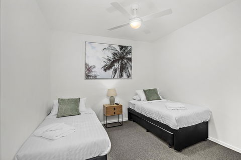 Rockpool 2 Sawtell Beach - Just Steps To Restaurants And 2 Min Stroll To Beach! - Darwin Holiday 9