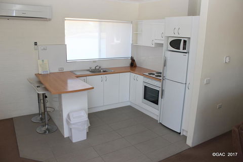 Mollymook Cove Apartments - Darwin Holiday 12