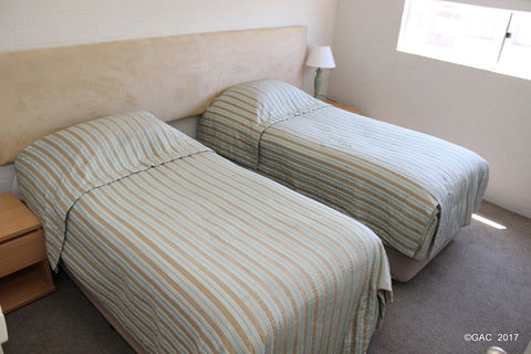 Mollymook Cove Apartments - Darwin Holiday 17