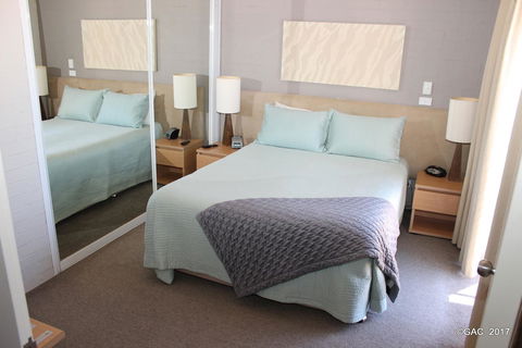 Mollymook Cove Apartments - Darwin Holiday 33