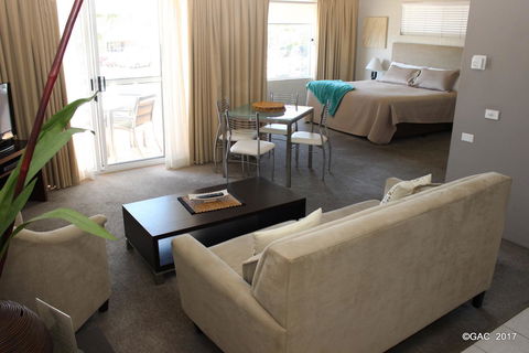 Mollymook Cove Apartments - Darwin Holiday 19
