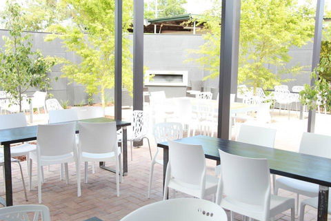 Crossroads Hotel - Darwin Holiday 15