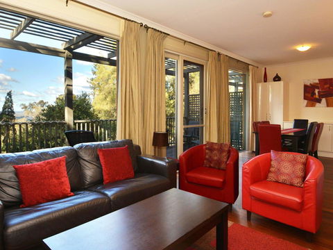 Villa Executive 2br Cypress DS Located Within Cypress Lakes Resort - Darwin Holiday 0