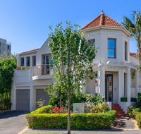 Kensington Self-Contained Modern House 89BROM - Darwin Holiday