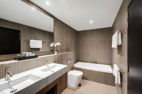 Vibe Hotel North Sydney - Darwin Holiday 27