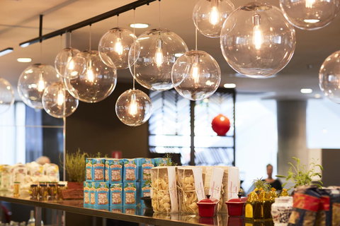 Rydges Sydney Airport Hotel - Darwin Holiday 24