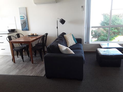 Narooma Golfers Lodge - Darwin Holiday 21