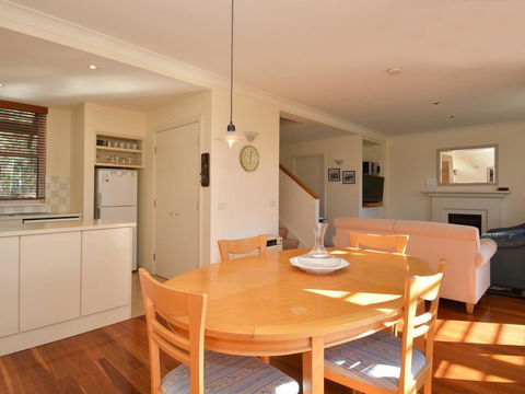 Villa 2br Prosecco Villa Located Within Cypress Lakes Resort - Darwin Holiday 6