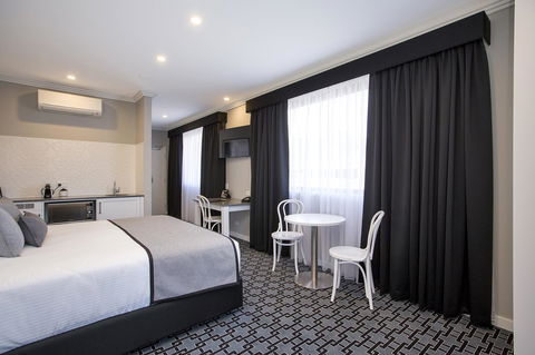 CH Boutique Hotel & Apartments, Ascend Hotel Collection - Darwin Holiday 3