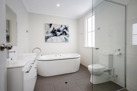 CH Boutique Hotel & Apartments, Ascend Hotel Collection - Darwin Holiday 20