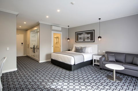 CH Boutique Hotel & Apartments, Ascend Hotel Collection - Darwin Holiday 0