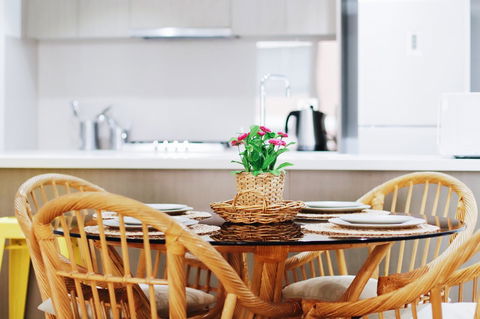 Modern & Cosy 2-Bedroom Apartment Hornsby - Darwin Holiday 7