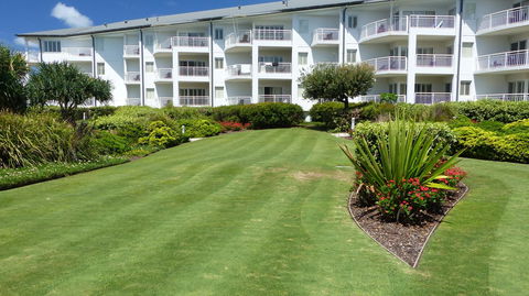SaltBeach2302 - Darwin Holiday 10