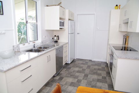 Fleur Cottage, 7 Willow Street - Darwin Holiday 2