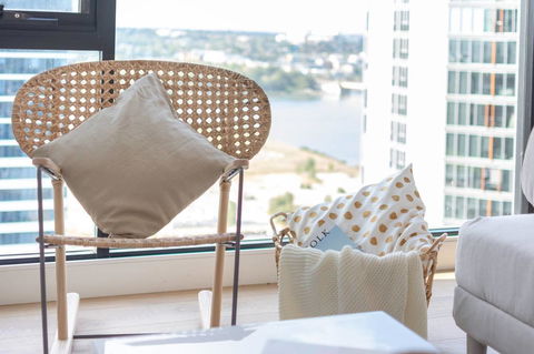 Japanese Style Waterfront Apt Wt Rooftop Pool - Darwin Holiday 3