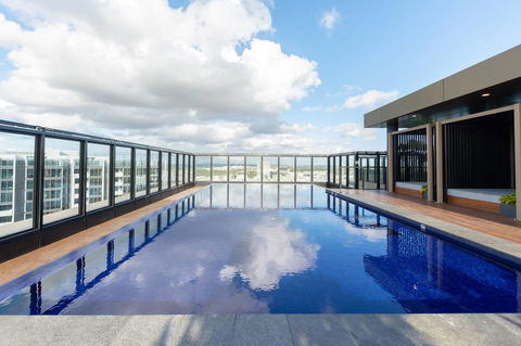 Japanese Style Waterfront Apt Wt Rooftop Pool - Darwin Holiday 0