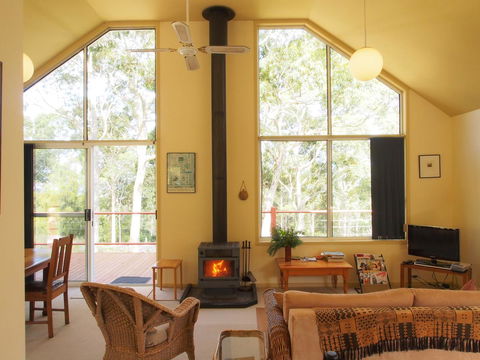 Bundle Hill Cottages - Darwin Holiday 18