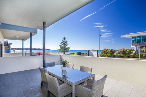 Beachfront 2 - Darwin Holiday 0