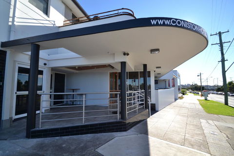 Coniston Hotel Wollongong - Darwin Holiday 6