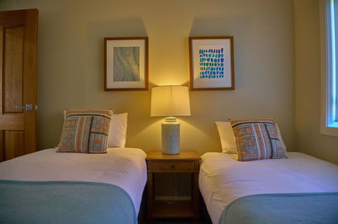 Hunter Oasis - Darwin Holiday 21