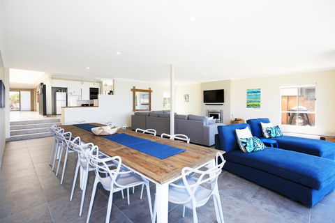 Neptune I Absolute Beachfront I Stunning Views - Darwin Holiday 5