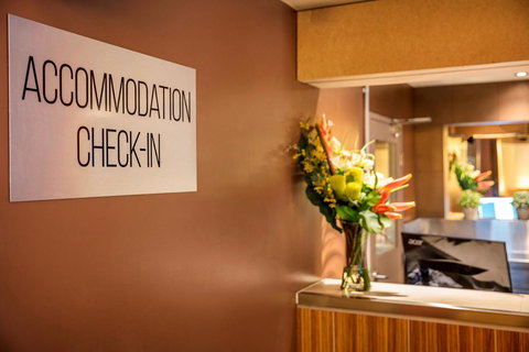 Nightcap At Caringbah Hotel - Darwin Holiday 4