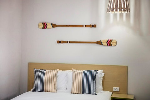 Nightcap At Caringbah Hotel - Darwin Holiday 44