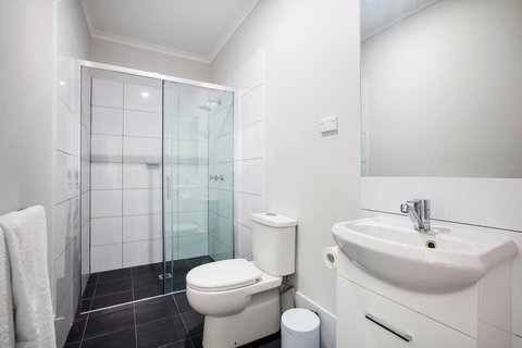 Nightcap At Caringbah Hotel - Darwin Holiday 27