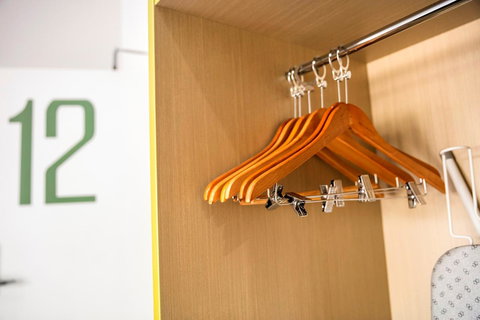 Nightcap At Caringbah Hotel - Darwin Holiday 34