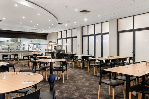 Quality Hotel Rules Club Wagga - Darwin Holiday 13