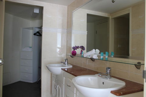 The Boathouse Resort Luxury Apartments - Darwin Holiday 7