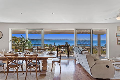 Phuza Maningi 17 Myan Close - Darwin Holiday 0