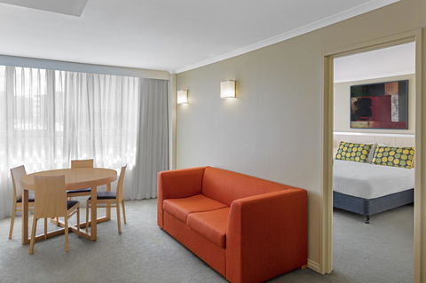 Mercure Newcastle - Darwin Holiday 4