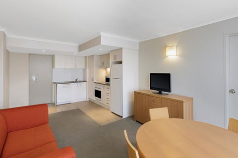 Mercure Newcastle - Darwin Holiday 11