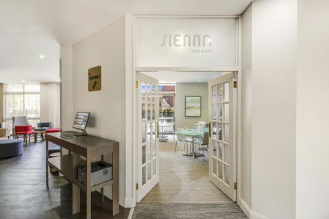 Mercure Newcastle - Darwin Holiday 16