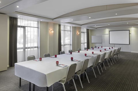 Mercure Newcastle - Darwin Holiday 24