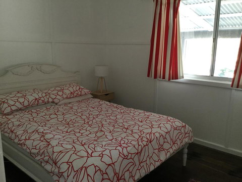 Hat Head Beach Cottage 1 - Darwin Holiday 10