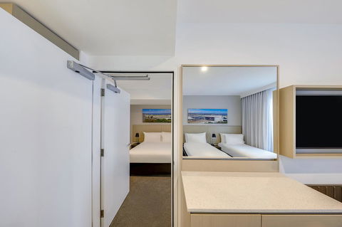 Travelodge Hotel Sydney Airport - Darwin Holiday 2
